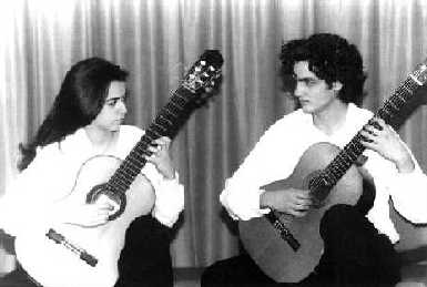 Um duo de talentosos jovens interpretes